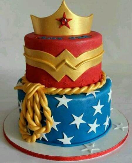 superhero cake - wonder woman cake (1)